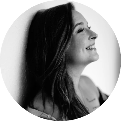 Profile picture for user julia
